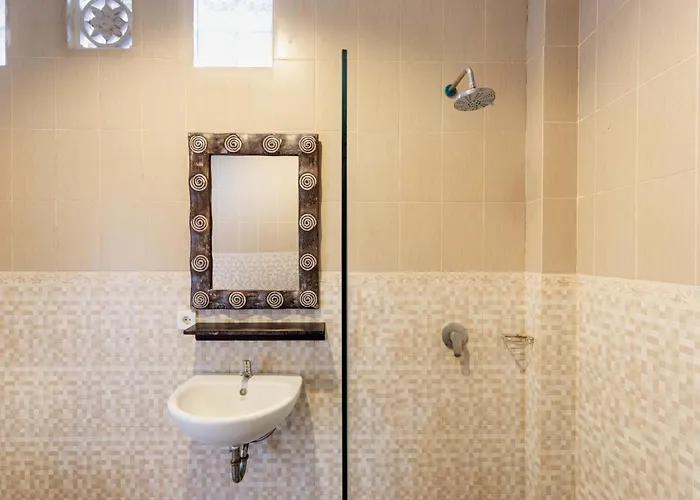 Warji House 1 Centre 3*
