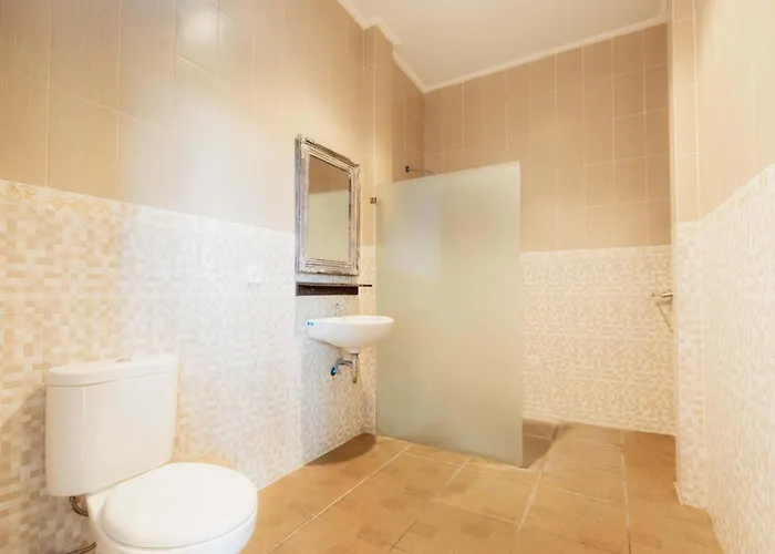 Warji House 1 Centre 3*