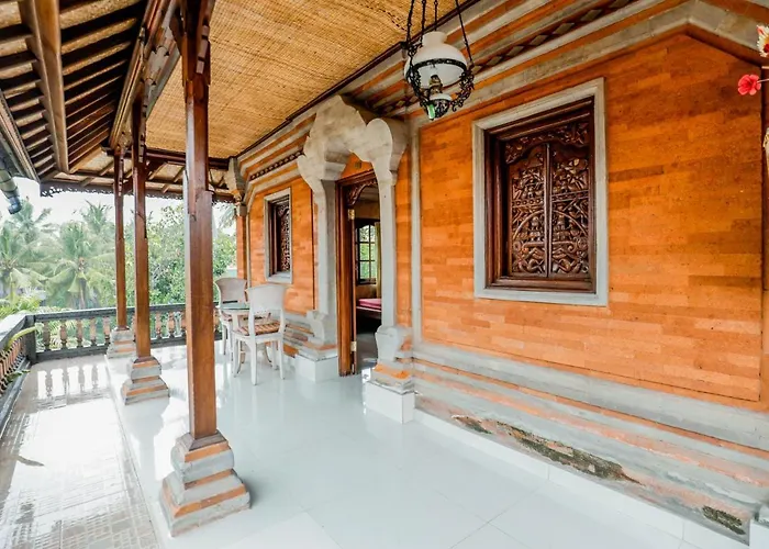 Warji House 1 Centre 3*