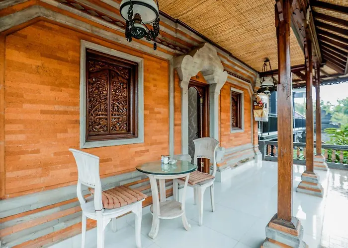 Warji House 1 Centre 3*