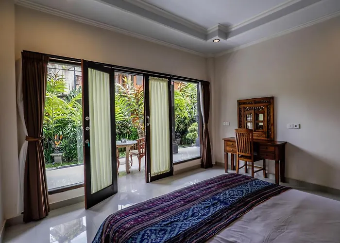 Warji House 1 Centre